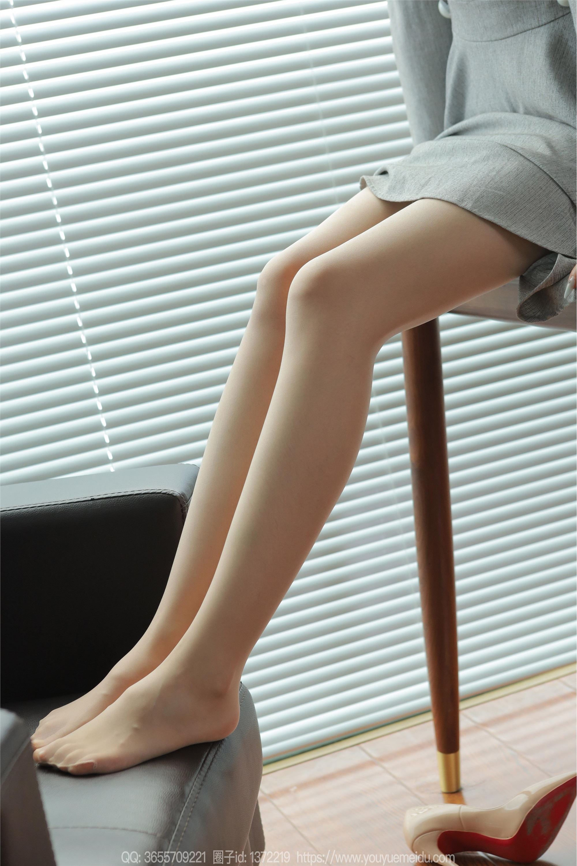 IESS异思趣向  2024.01.21 丝享家 1643 小金《灰裙肉丝》